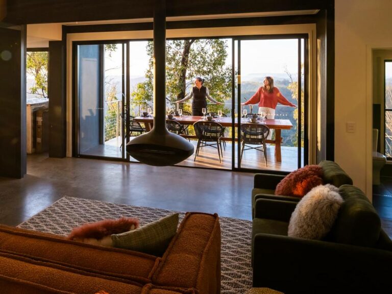 Alcheringa Holiday Houses lounge area views