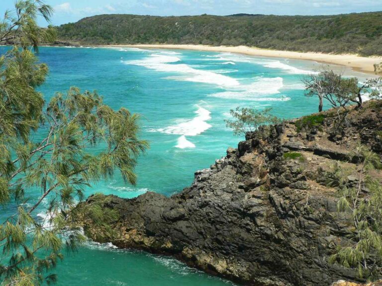 Noosa NP beach credit Len Matthews