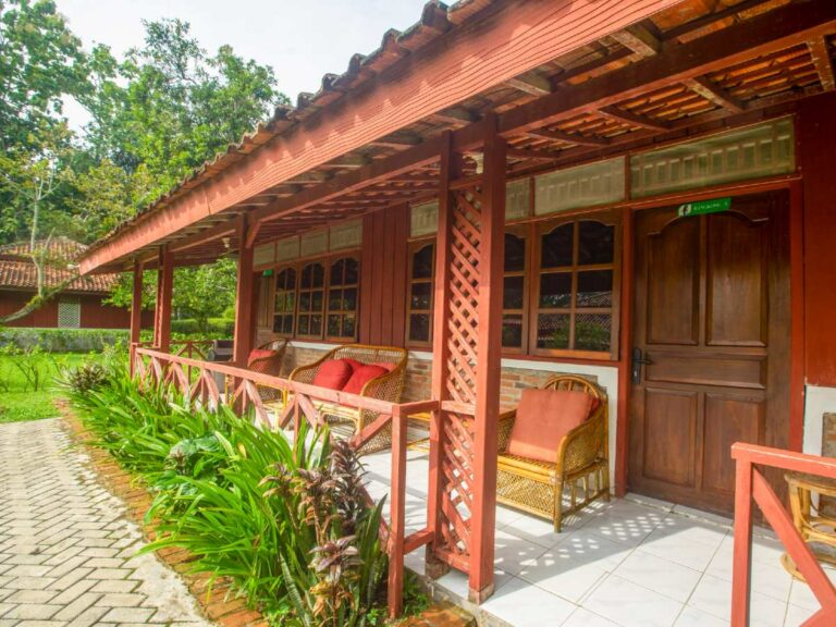 Sumatra-WayKambas-Satwa Eco Lodge balcony