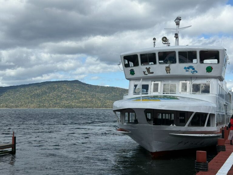 Lake Akan boat cruise, Hokkaido