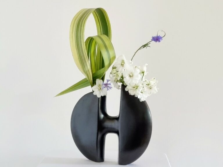 Ikebana flower arrangement